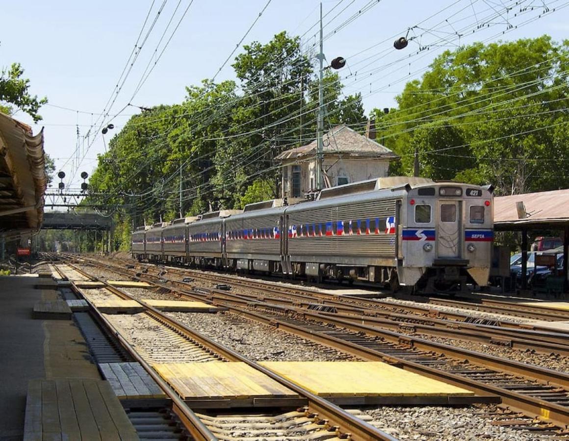 Вилла 915Countylineroad Luxury Mainline Train Colleges Bryn Mawr Экстерьер фото